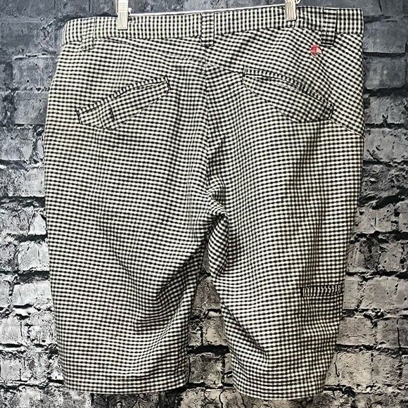 Effekt Shorts - Picture 2 of 2